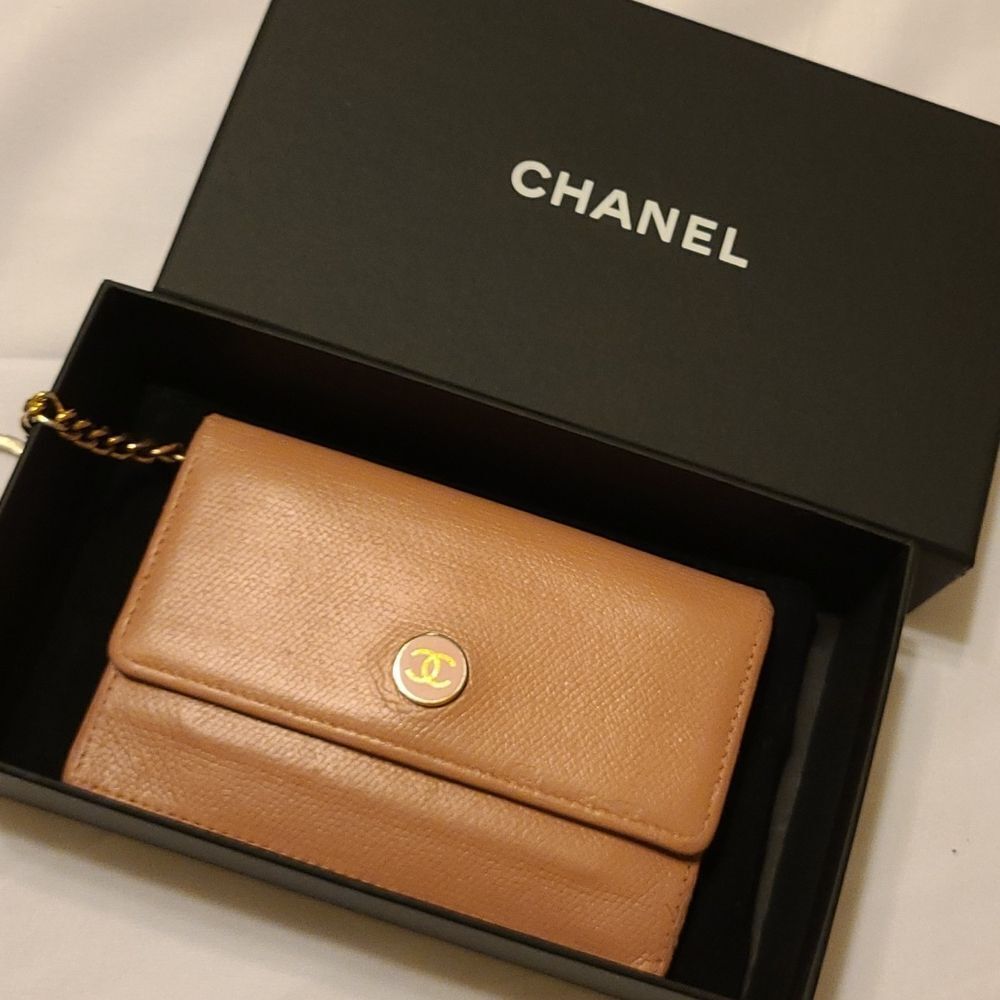 💯 Authentic Chanel Short Wallet 🍀 - Picture 11 of 17
